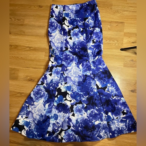 My Michelle Blue Floral Dress - Picture 3 of 3